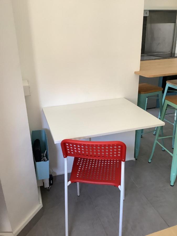 Confort, Central Studio Apartment Тулон Екстериор снимка