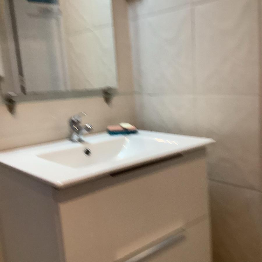 Confort, Central Studio Apartment Тулон Екстериор снимка
