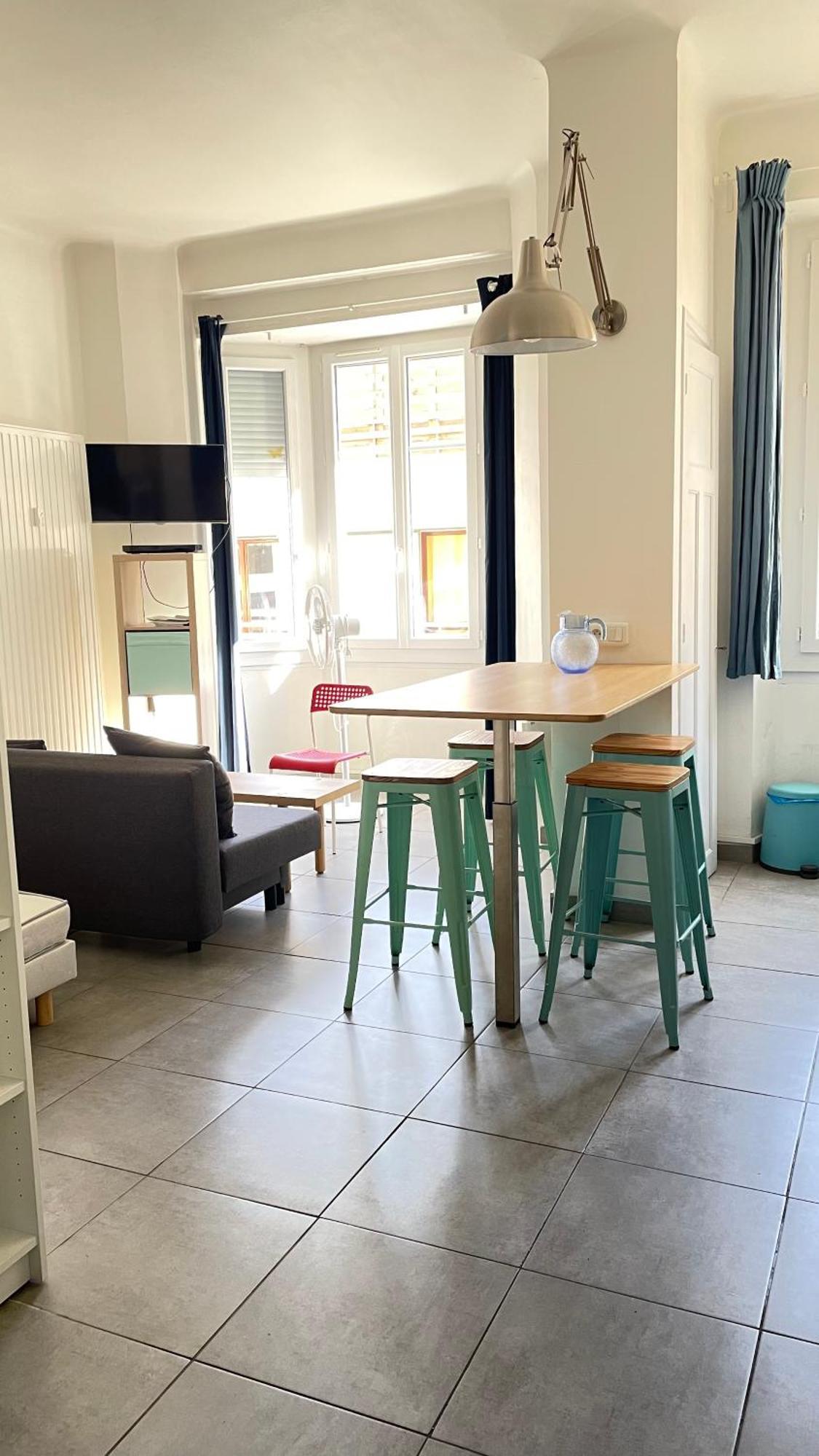 Confort, Central Studio Apartment Тулон Екстериор снимка